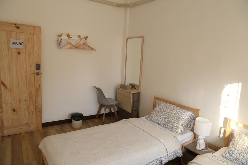 Green Home Hostel And Massage Bangkok Esterno foto