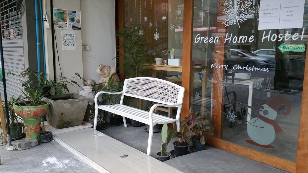 Green Home Hostel And Massage Bangkok Esterno foto