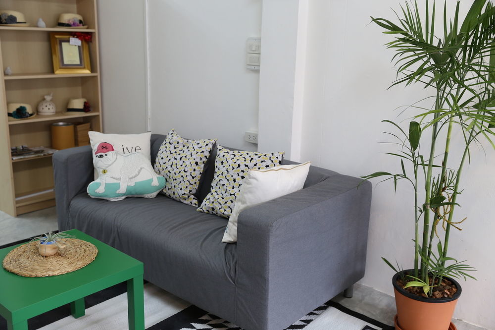Green Home Hostel And Massage Bangkok Esterno foto