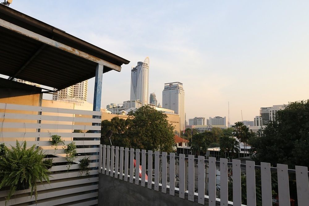Green Home Hostel And Massage Bangkok Esterno foto