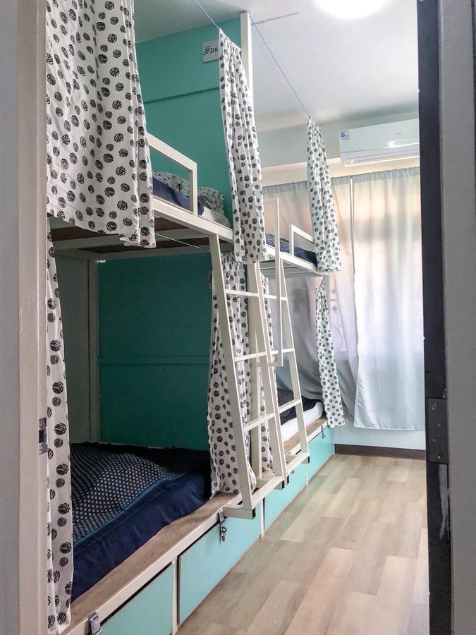 Green Home Hostel And Massage Bangkok Esterno foto